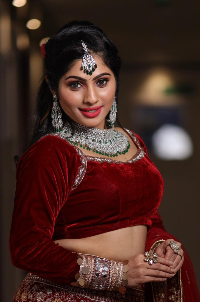 High definition bridal makeup by Kishaley - View in portfolio